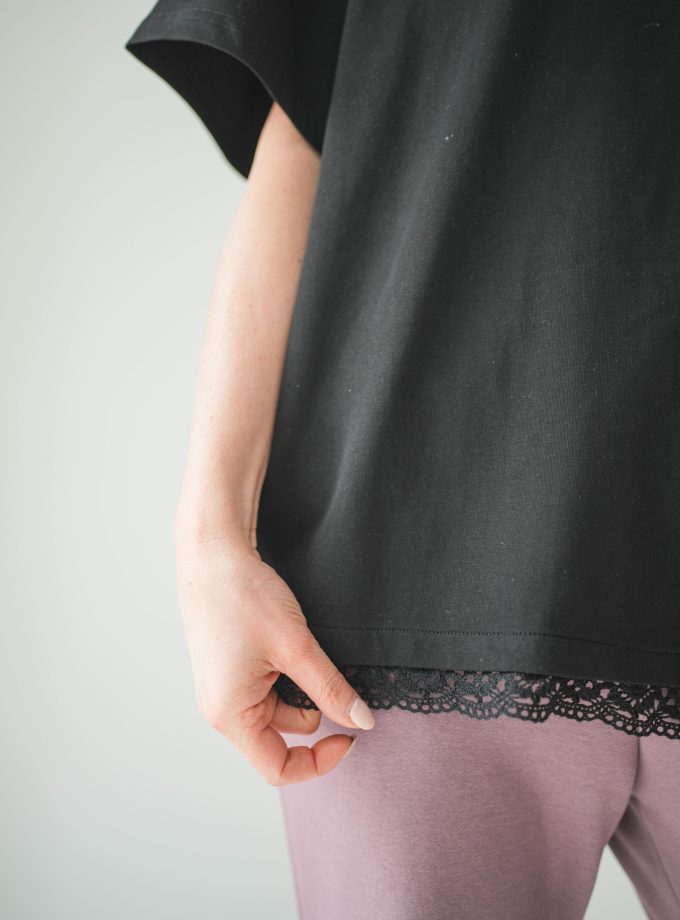 T-SHIRT Z KORONKĄ BLACK